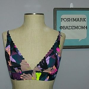 VS PINK triangle bralette SMALL